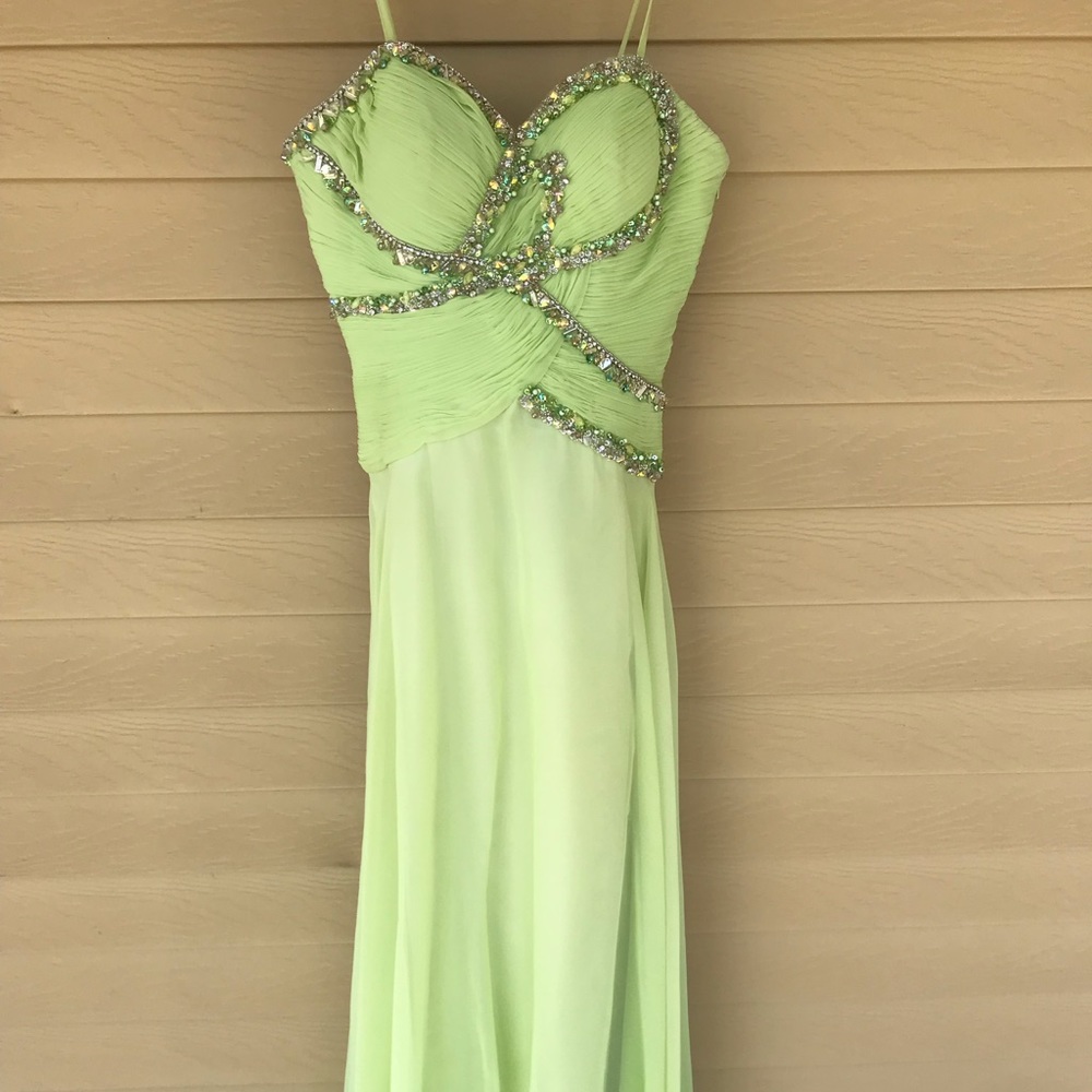 Prom/homecoming dress